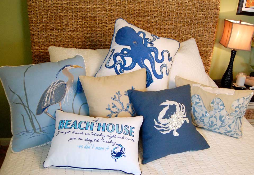 Rightside Design Pillows