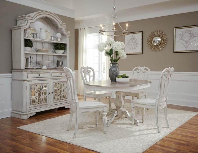 Magnolia Manor Pedestal