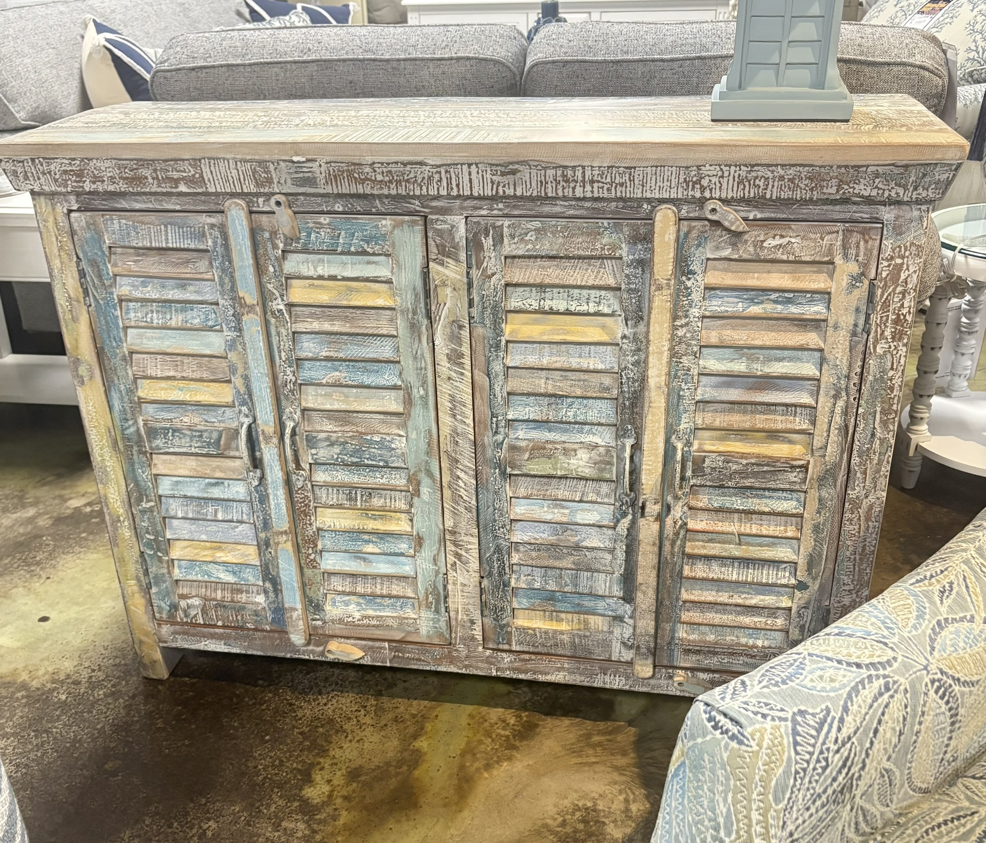 4 Door Cabinet