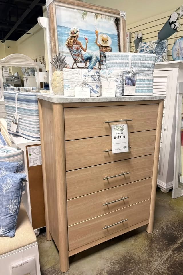 Dresser